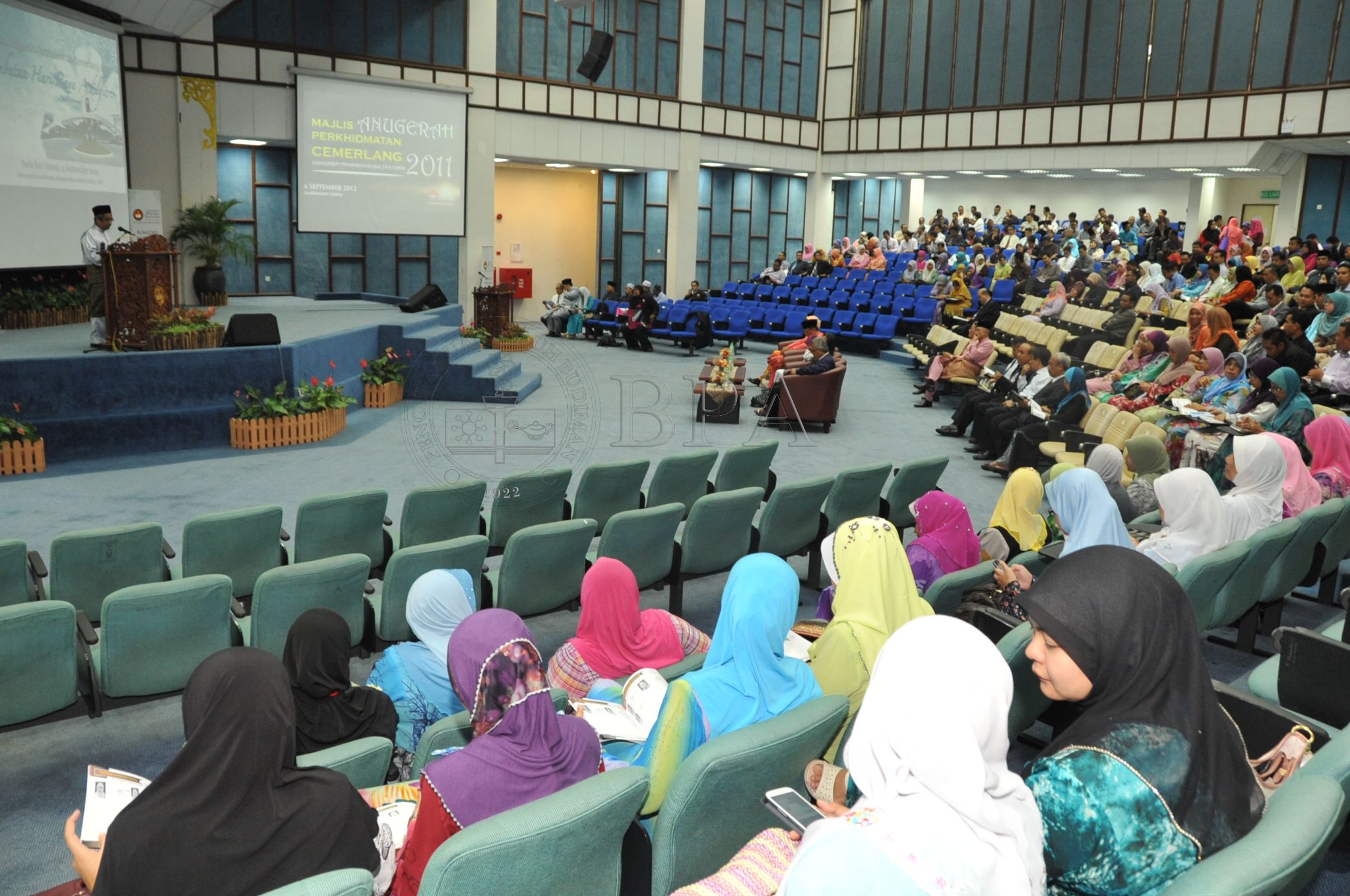 BPA 12 110 APC PRO 5305